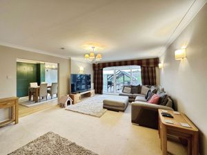 Photo 17- click for photo gallery